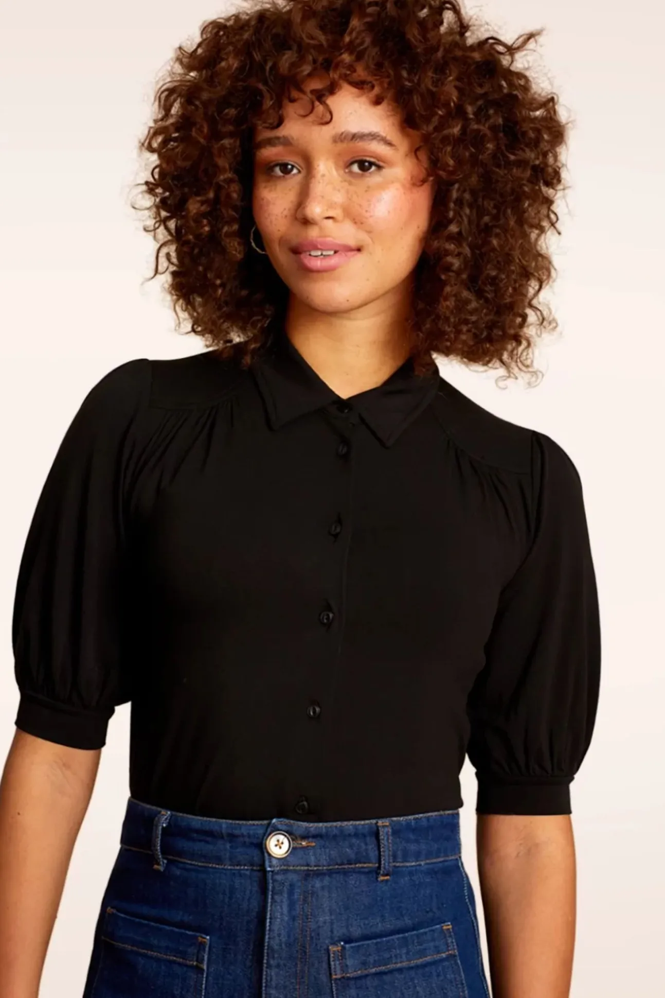 Carina Ecovero Lichte Blouse In Zwart