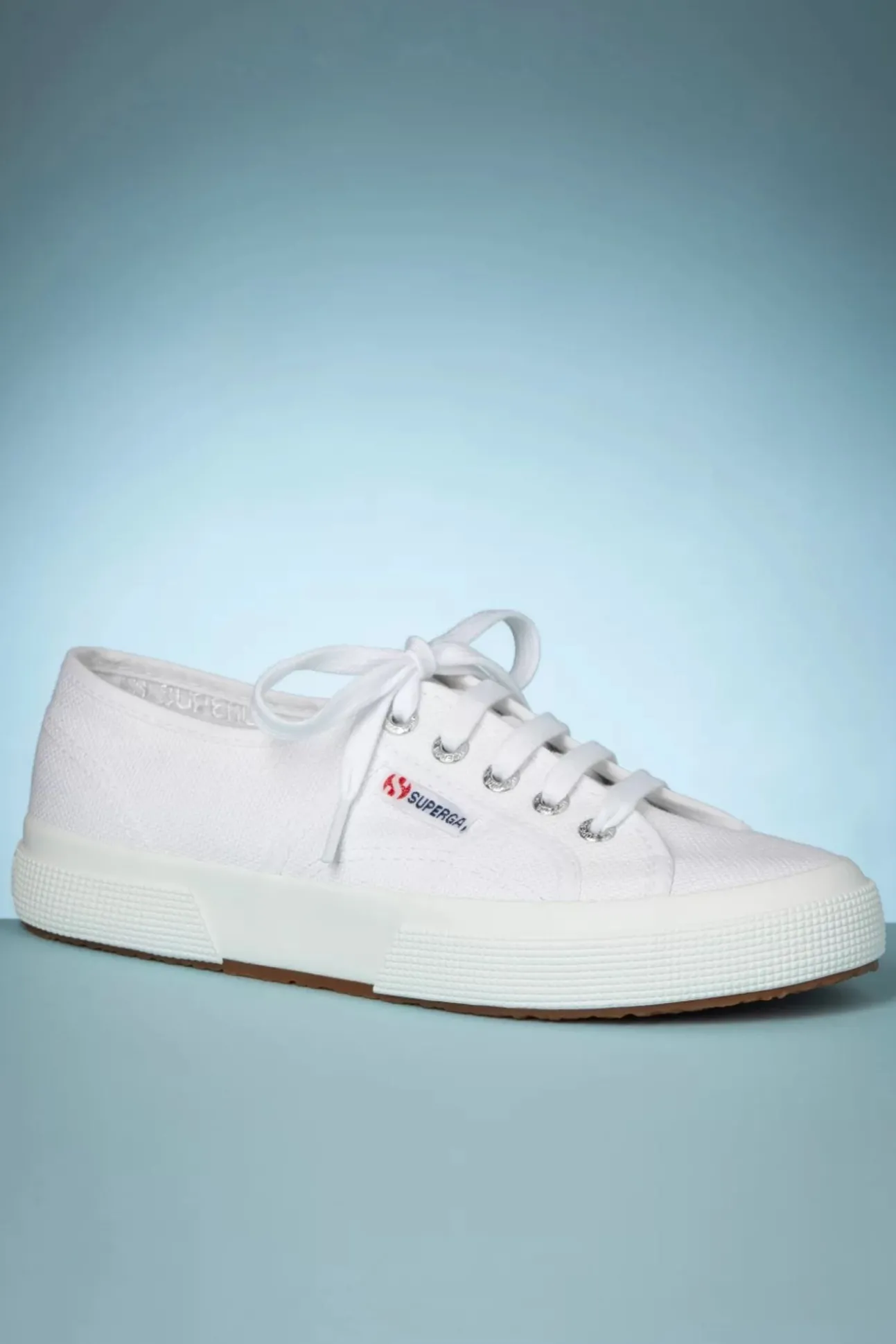Cotu Classic Sneakers In Wit