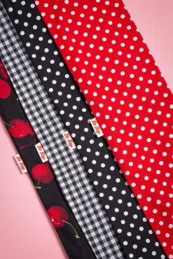 Ik Wil Polkadots In Mijn Haarsjaal In Rood