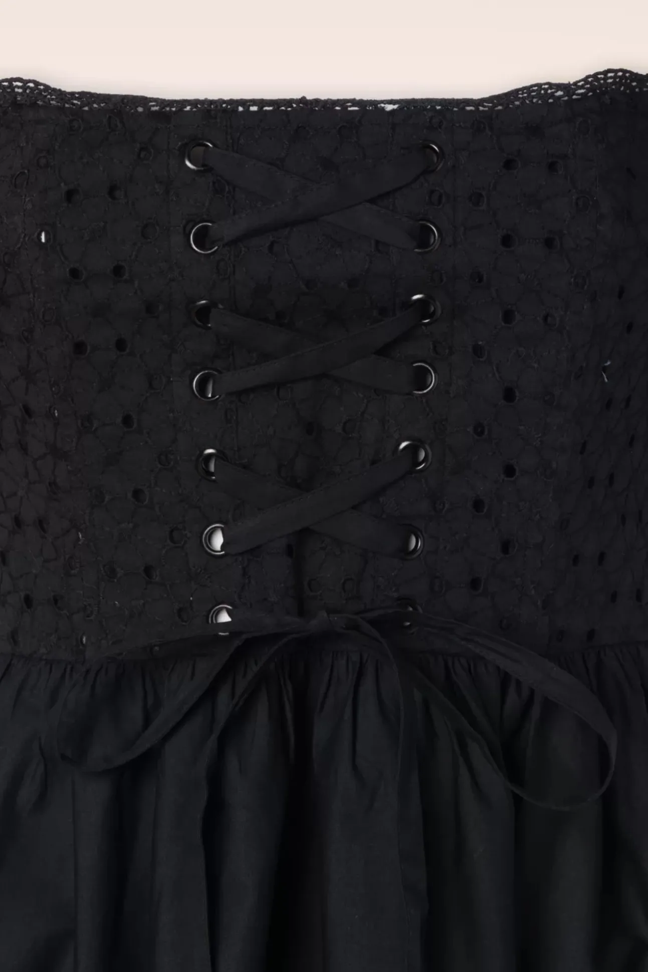 River Embroidery Swing Jurk In Zwart