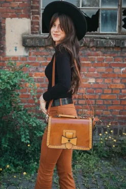 Scandal Office Handtas In Camel En Cognac